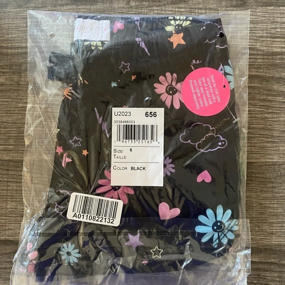 NEW - The Children’s Place Girls Print Twill Pull On Shorts - Black. Size 6